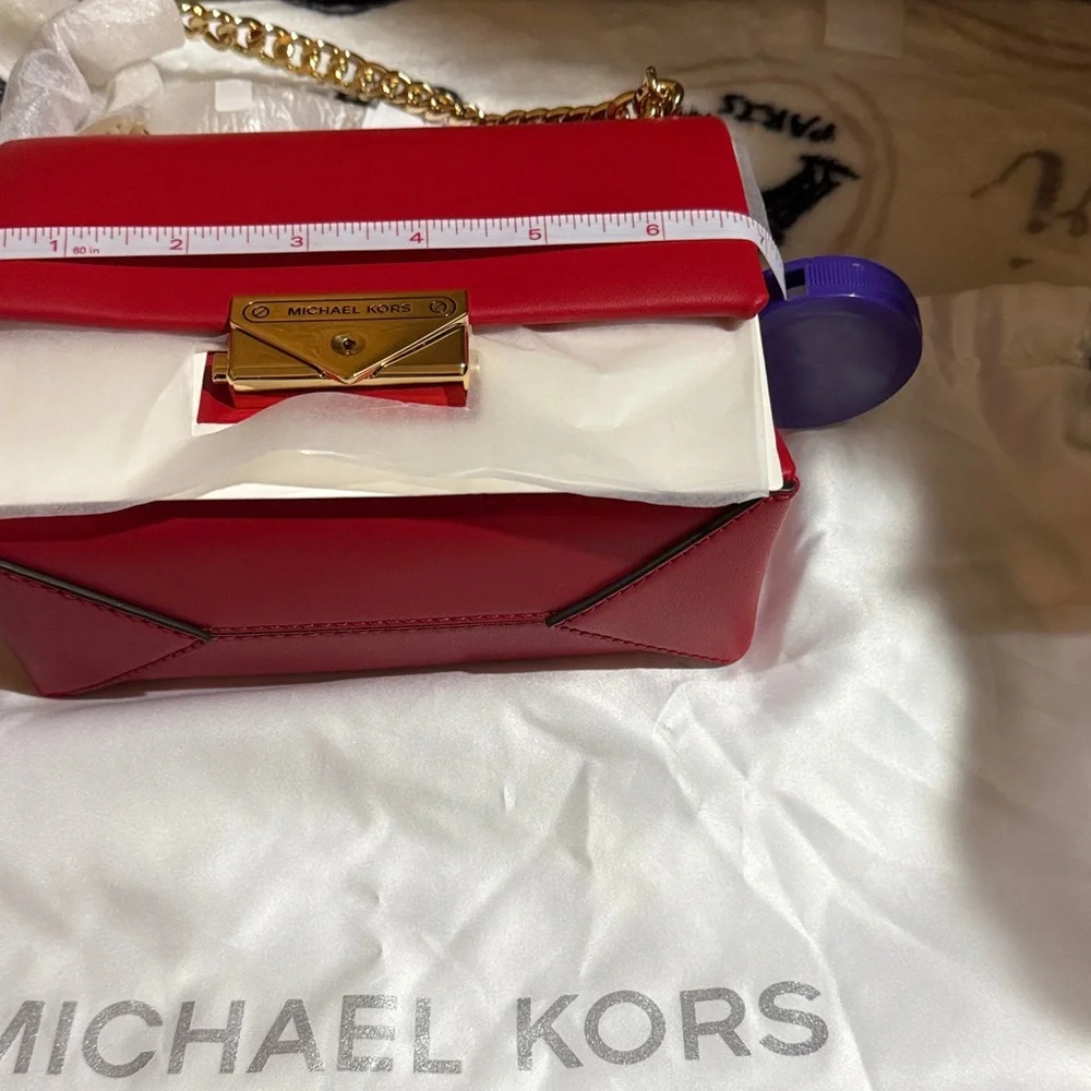 NWT Michael Kors Bright Red Crossbody/Shoulder Bag With Beautiful Gold Charms - Picture 15 of 16